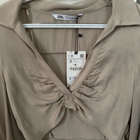 NWT Zara Cream/Biege Silk Cropped Top Sz S - Picture 2 of 5